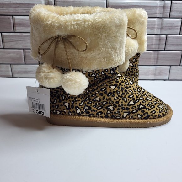 New US Sport Shoe Girls Size 2 Moccasin‎ Style Boot Leopard Print Faux Fur Comfy - Picture 2 of 10